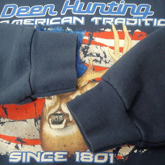 Vintage Deer Hunting An American Tradition XL Sweatshirt Buck USA Flag Redneck - Picture 6 of 6